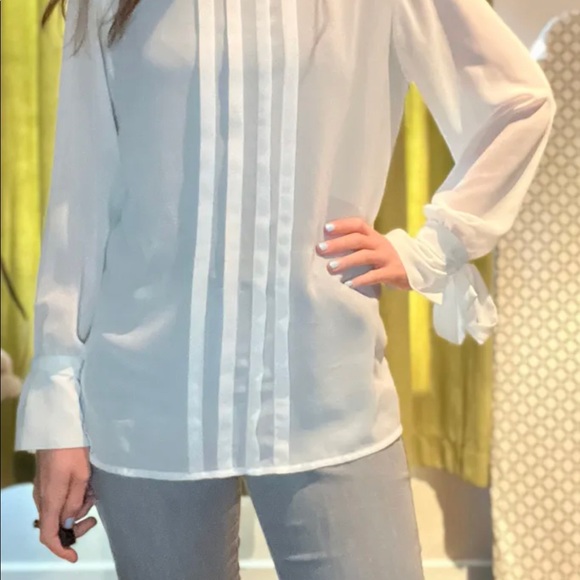 Ivory white blouses - Picture 6 of 9